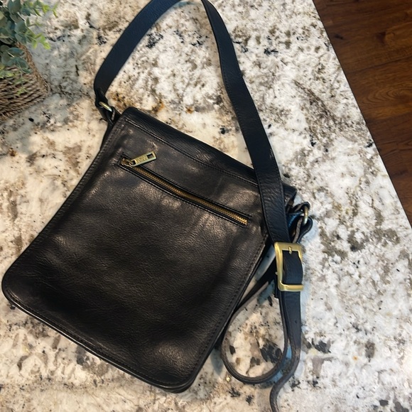 Venetian black leather messenger bag adjustable bought in Venice🇮🇹 - Picture 3 of 8